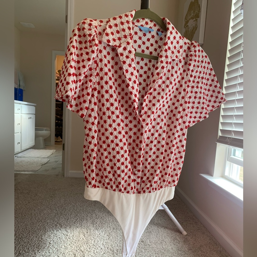 Bodysuit. Draper James. Beautiful print white with red small flowers. New.